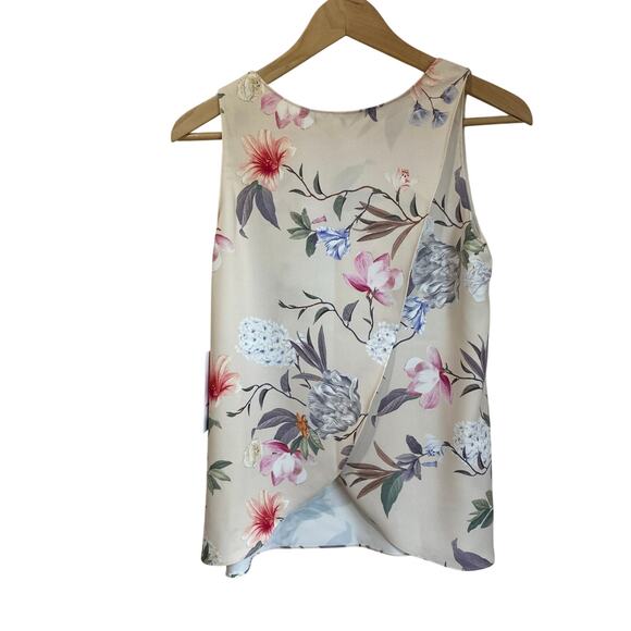 Amanda Uprichard Cream Floral Romantic Short Sleeve Blouse Size Small - Picture 2 of 11